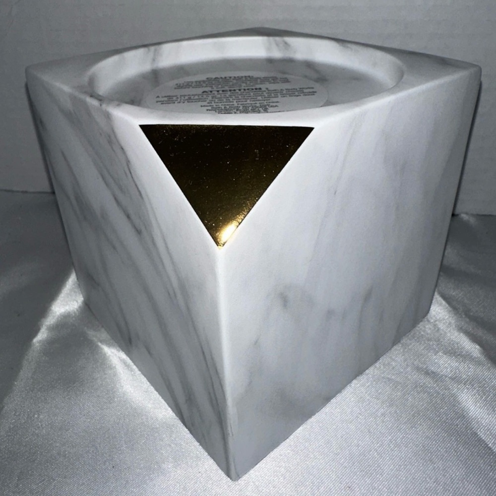 Bath & Body Works White Gray Gold Marble Pedestal 3 Wick Candle Holder